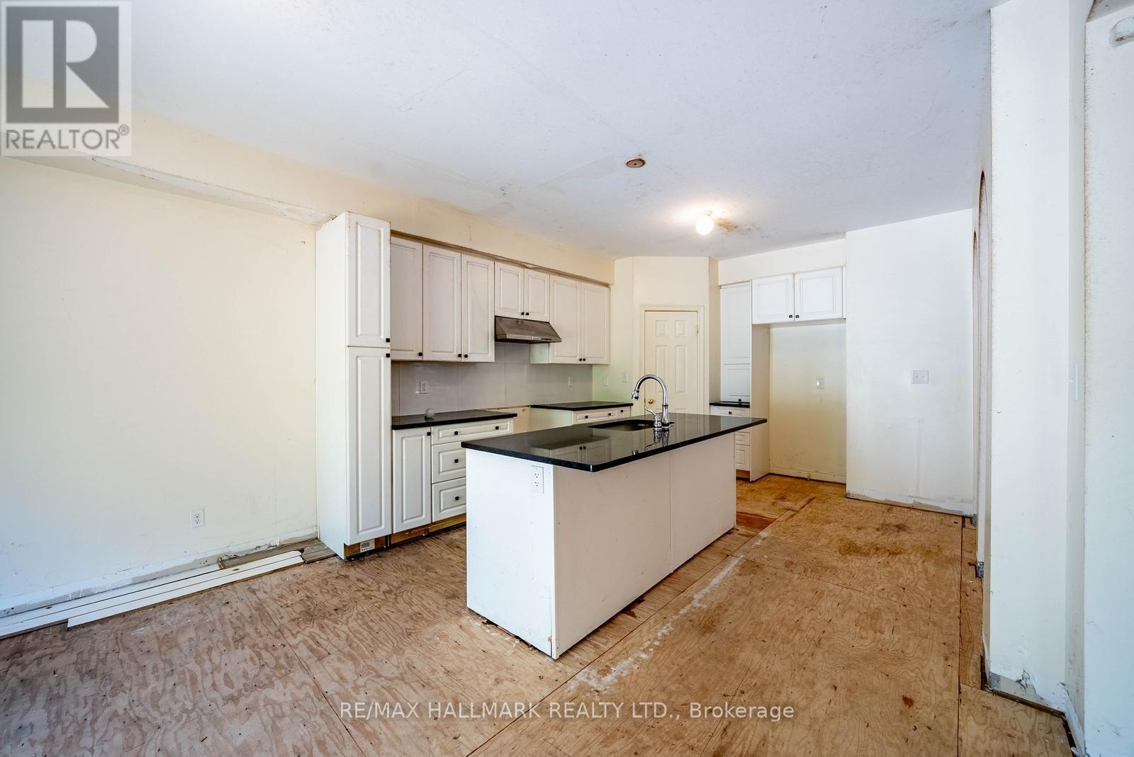 244 GREENWOOD ROAD, Whitchurch-Stouffville (Stouffville) — photo 8