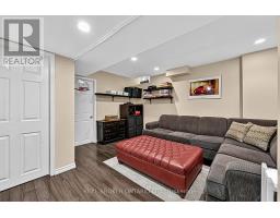 408 Flanagan Court, Newmarket, ON L3X2E9 Photo 19
