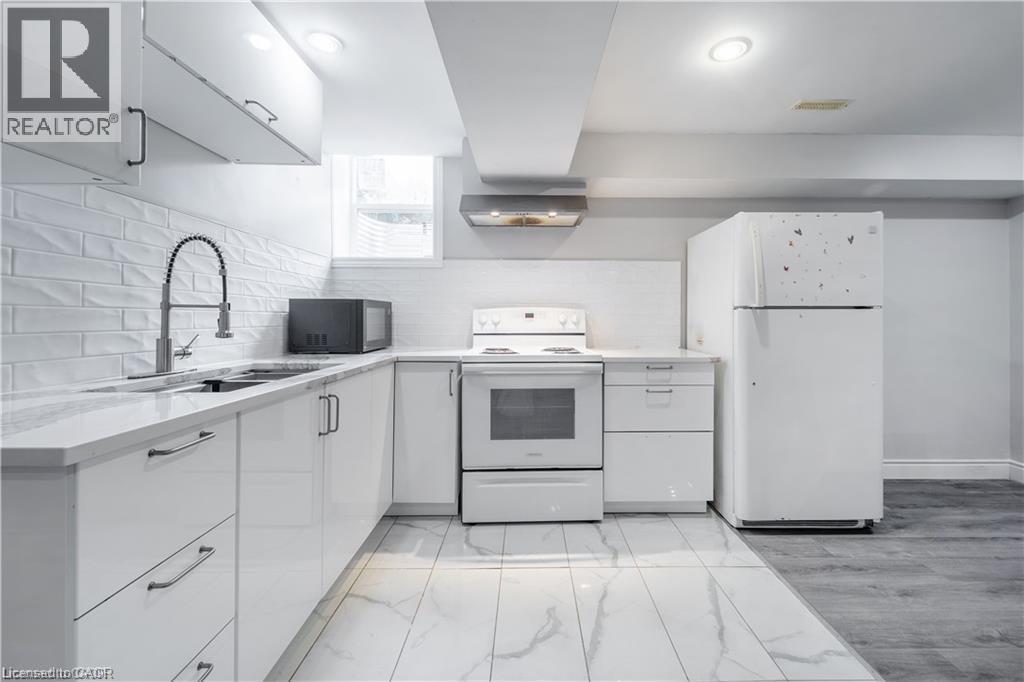 49 MEADOWLANDS Boulevard Unit# Lower, Ancaster — photo 8