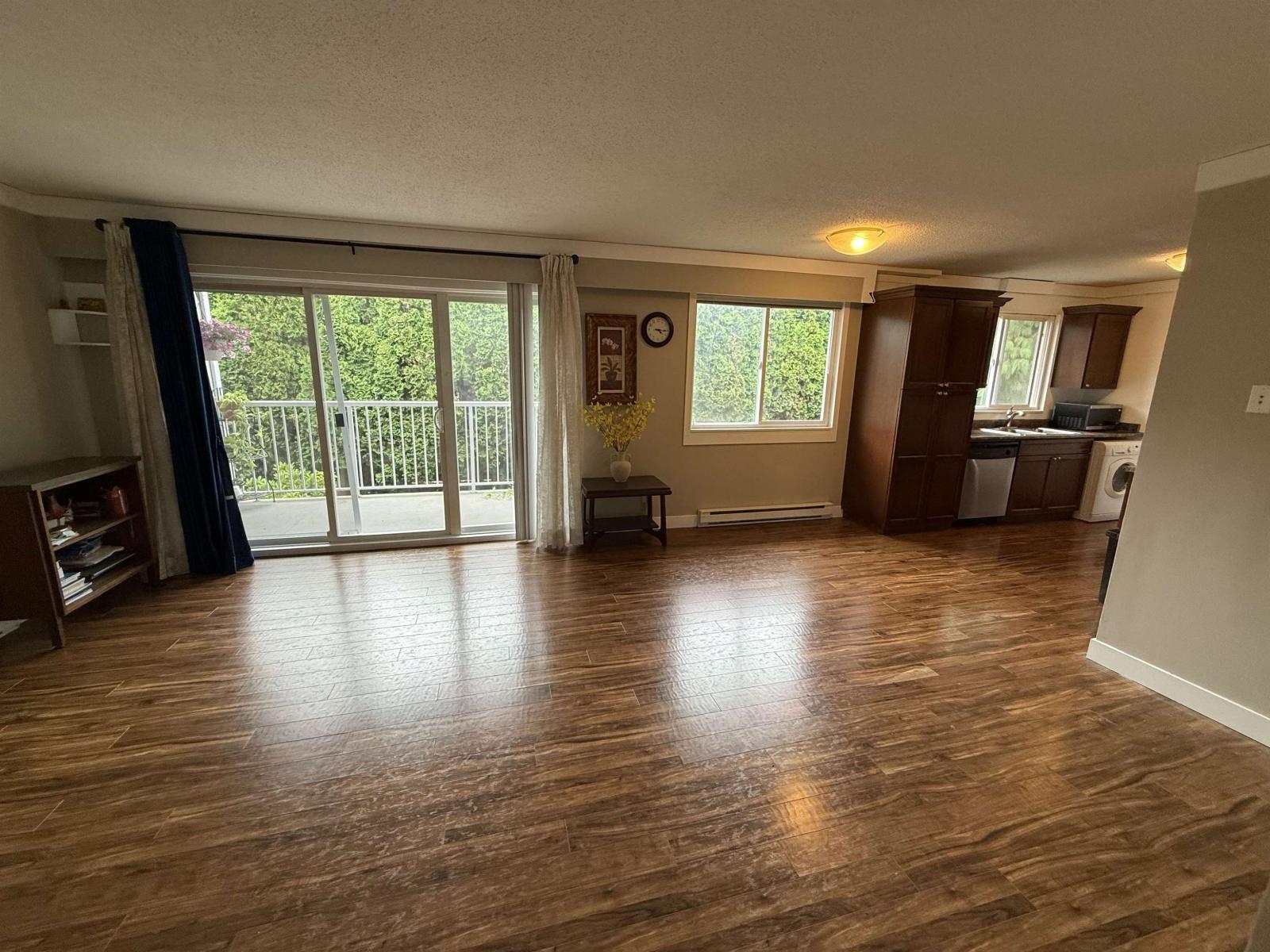 8 33900 MAYFAIR AVENUE, Abbotsford — photo 4
