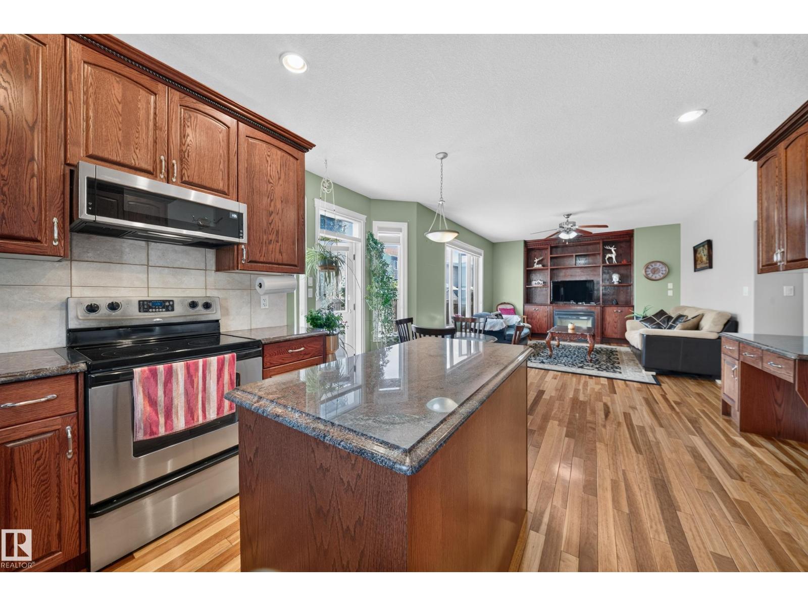 16423 61 ST NW - 27