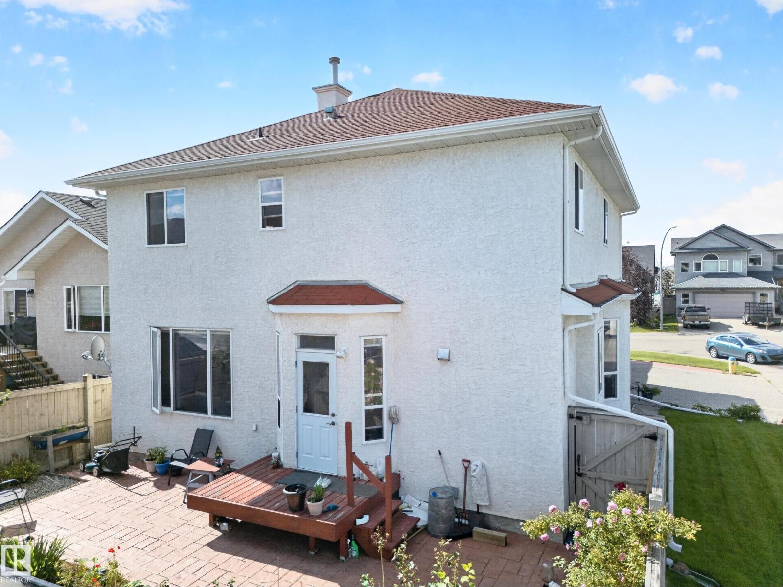 16423 61 ST NW - 5