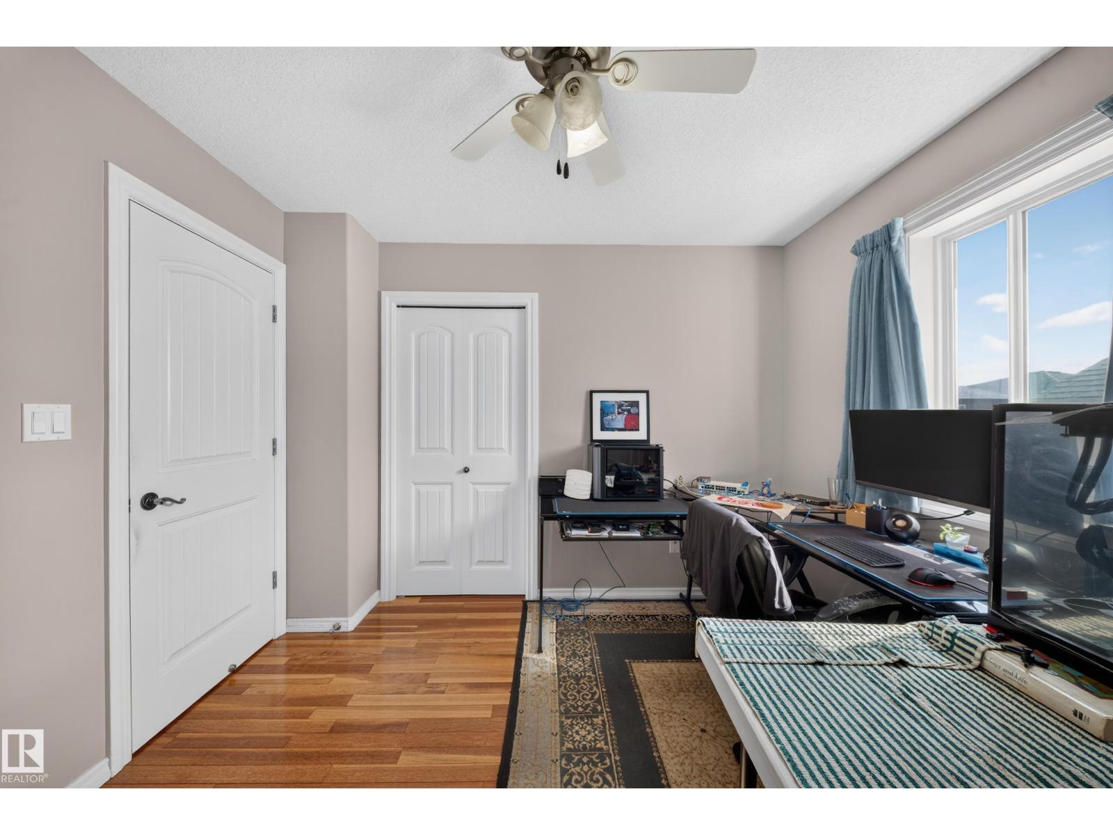 16423 61 ST NW - 32