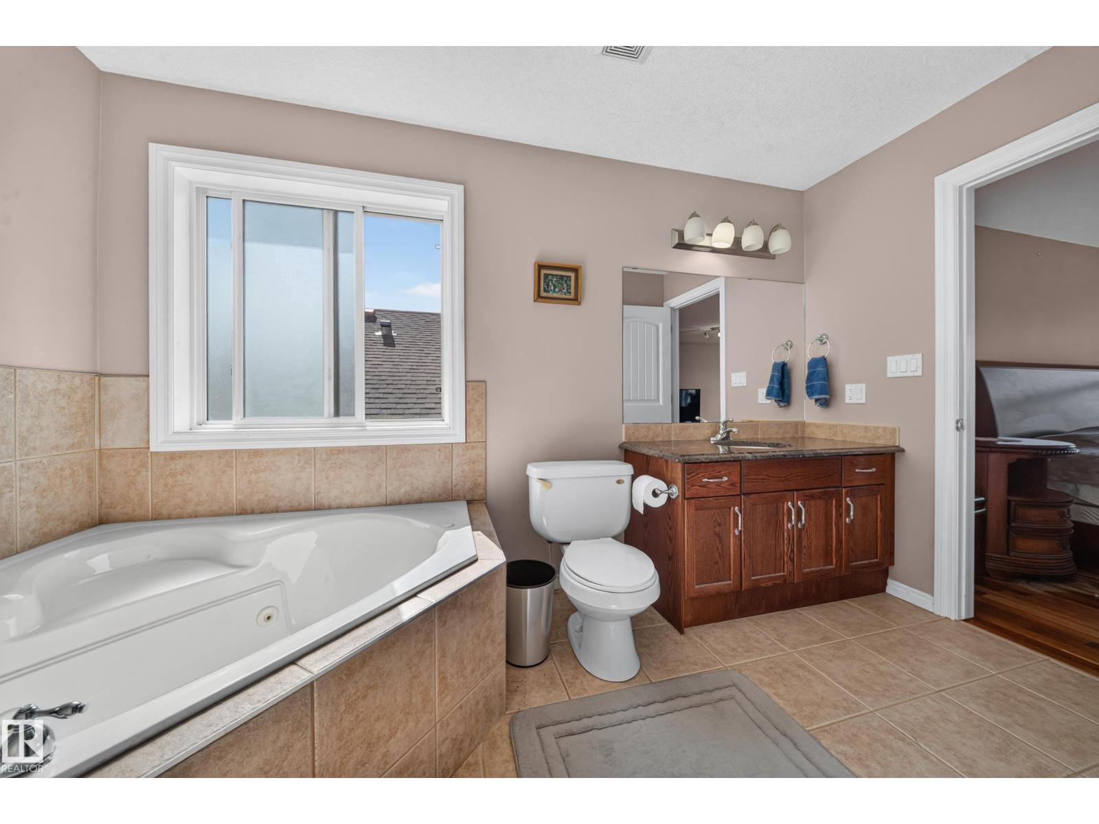 16423 61 ST NW - 48