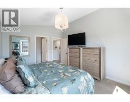 Primary Bedroom - 642 Kingsmere Way Se, Airdrie, AB T4A0X7 Photo 14