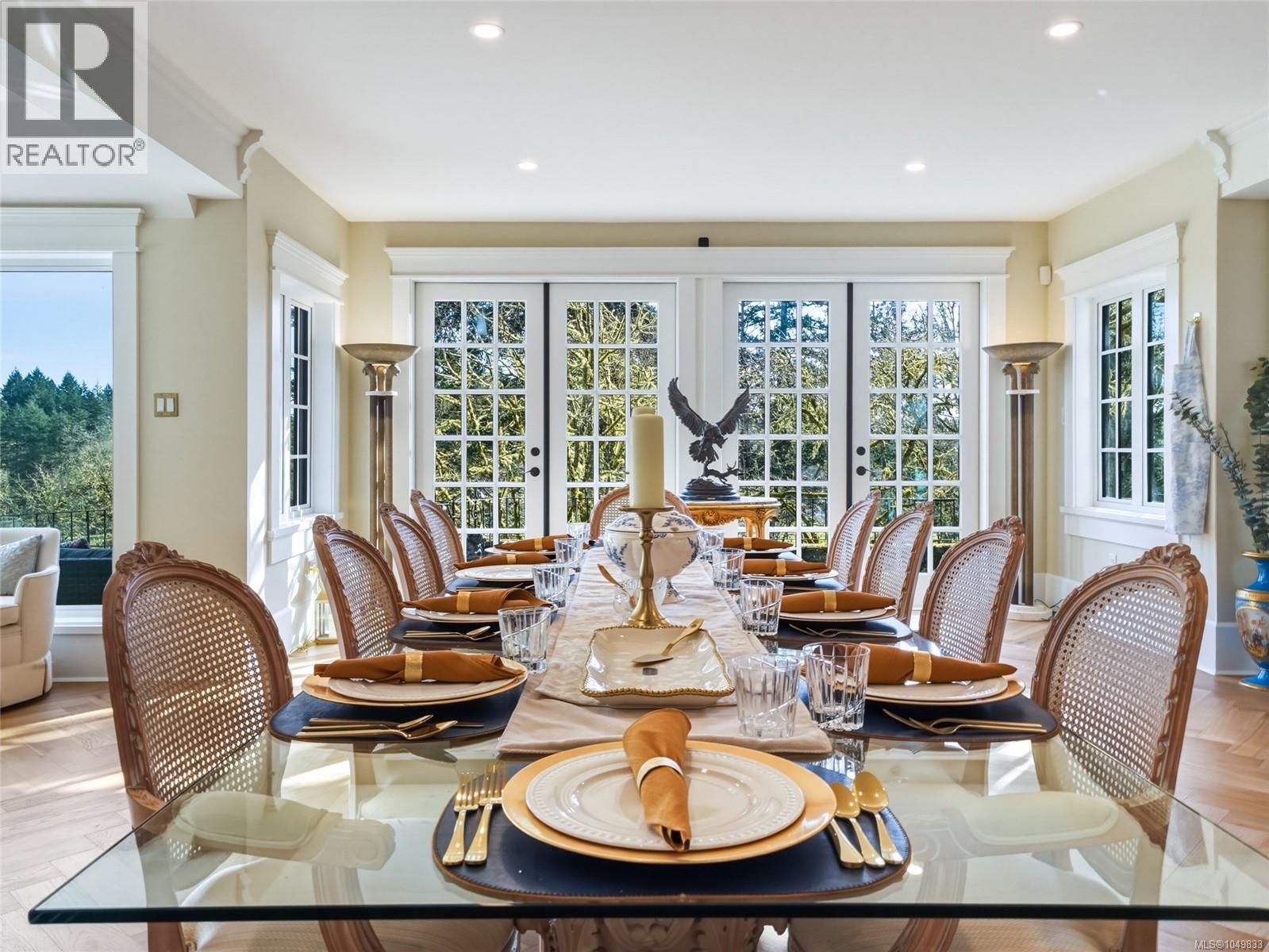 1708 Woodsend Dr, Saanich