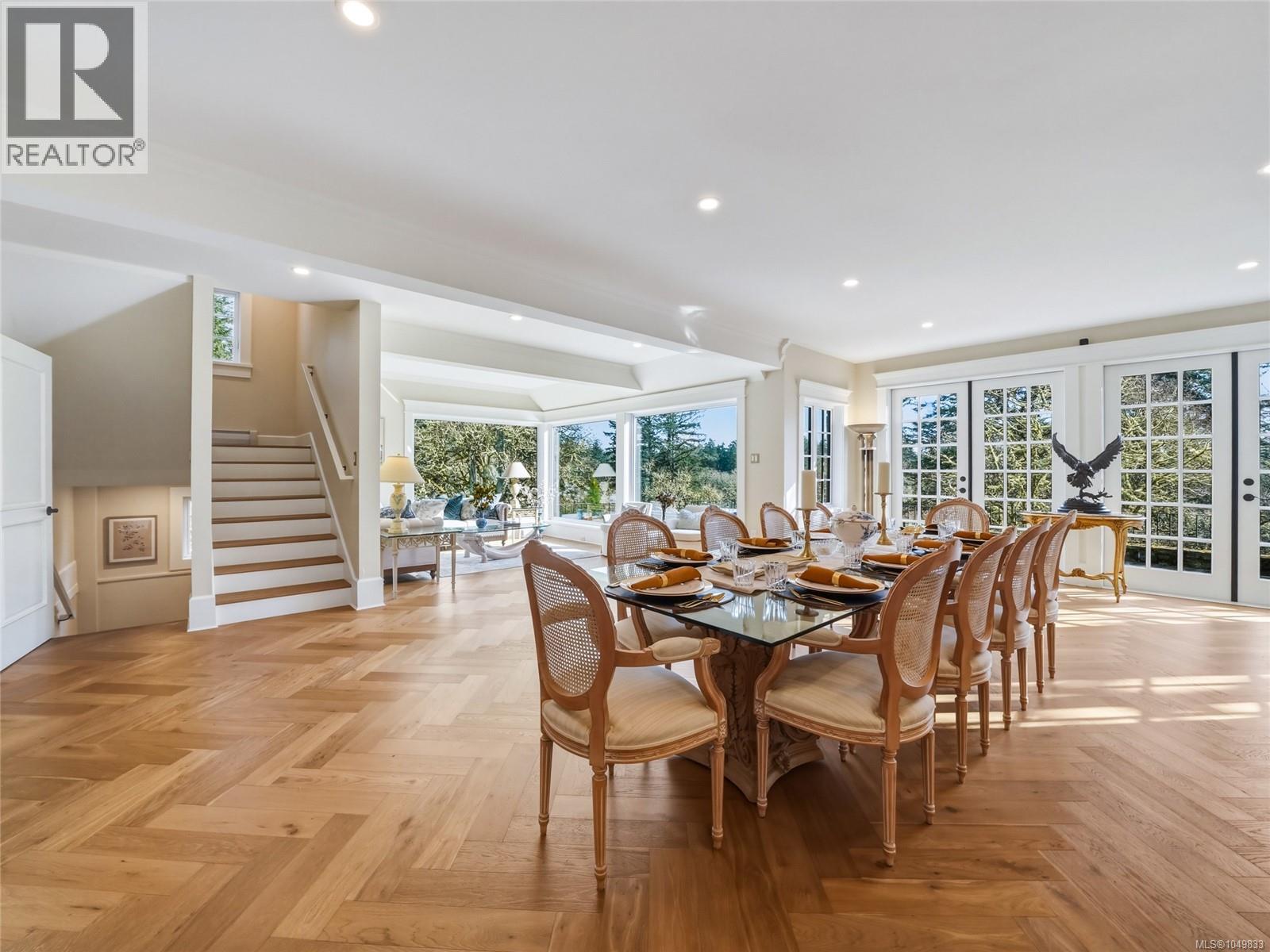 1708 Woodsend Dr, Saanich