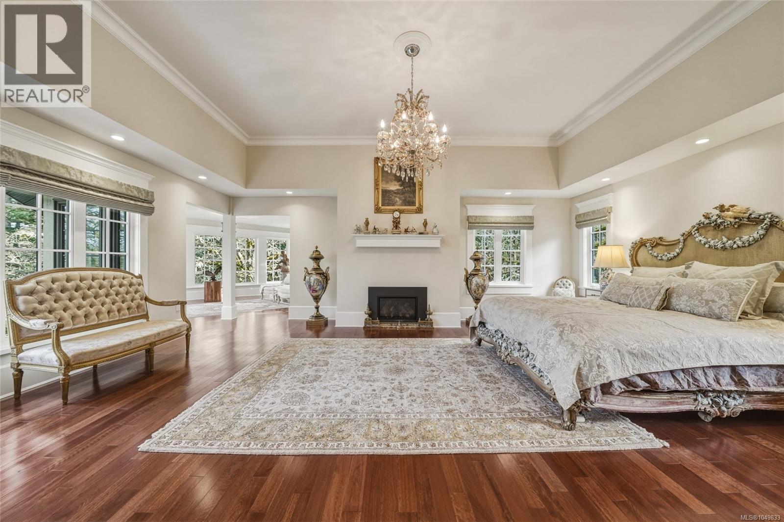 1708 Woodsend Dr, Saanich