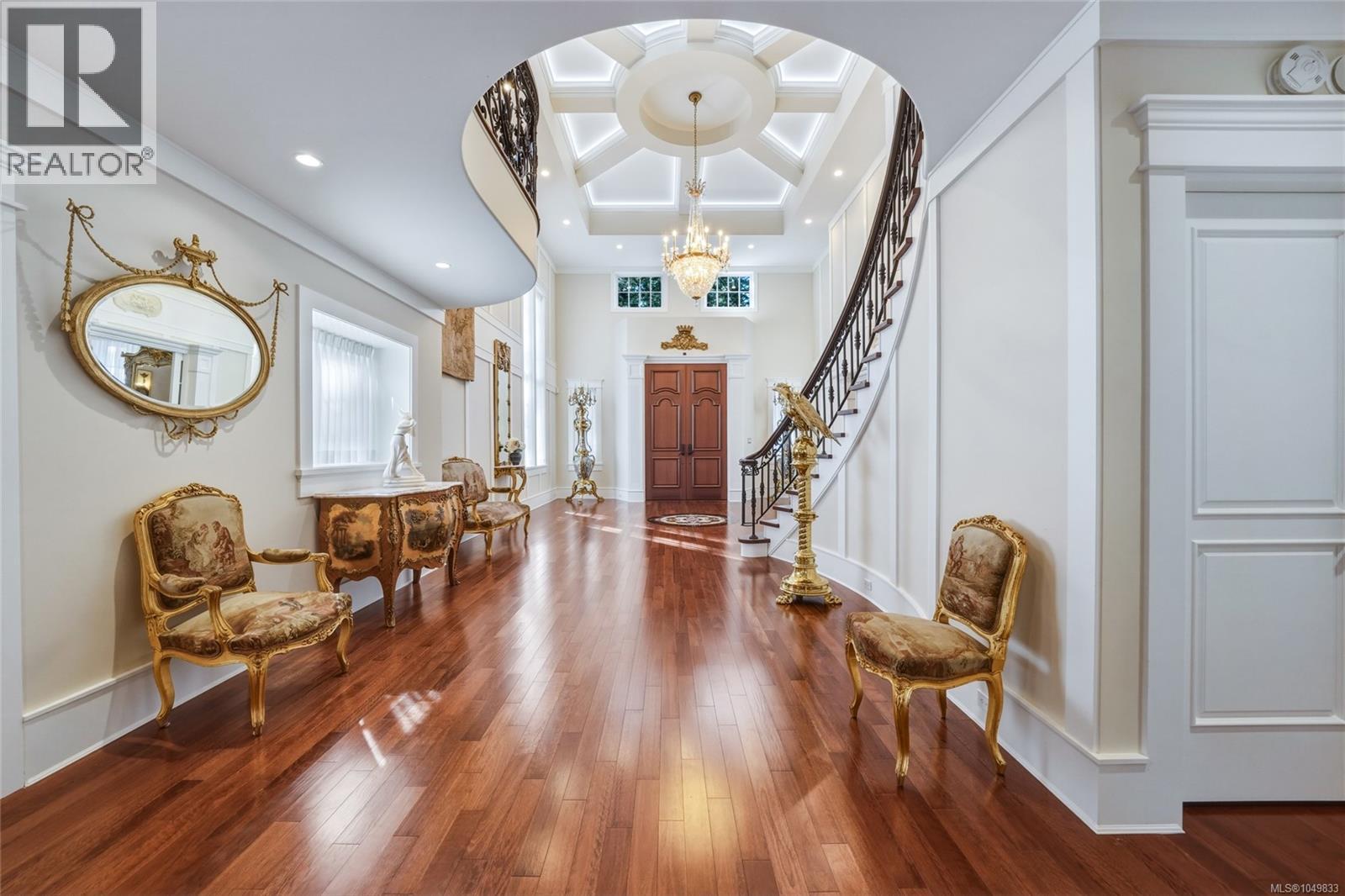 1708 Woodsend Dr, Saanich