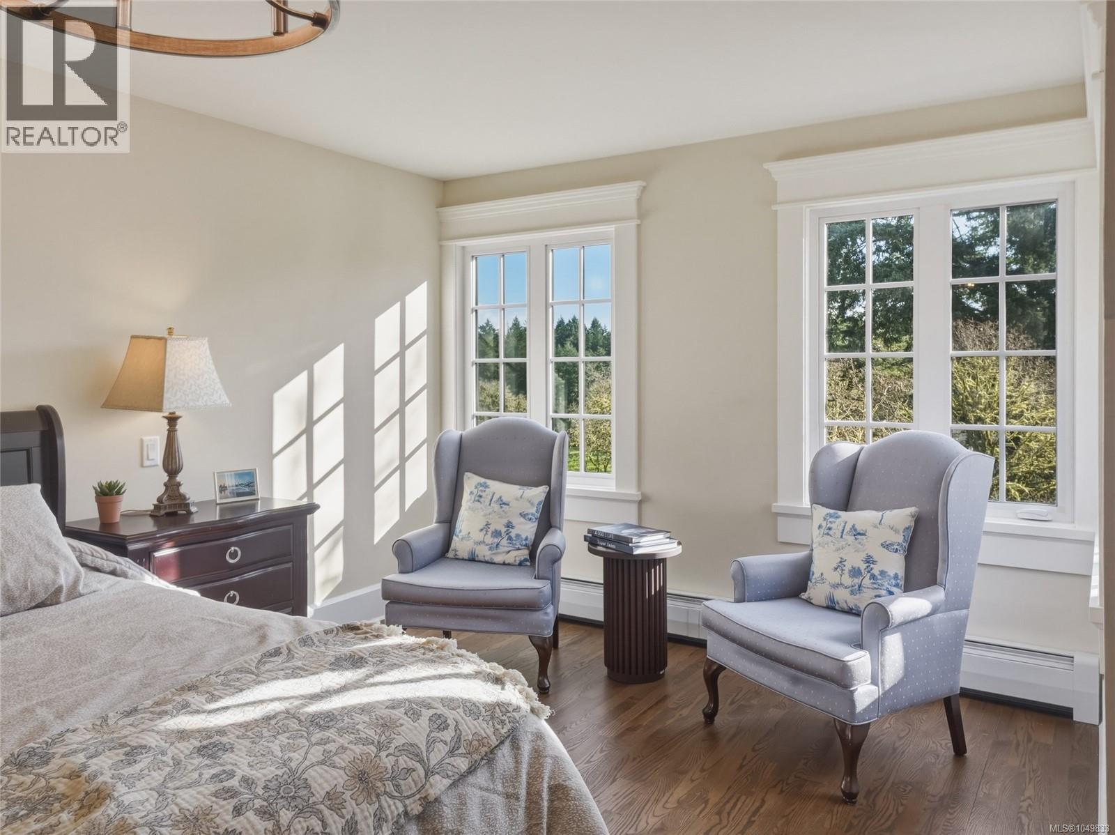 1708 Woodsend Dr, Saanich