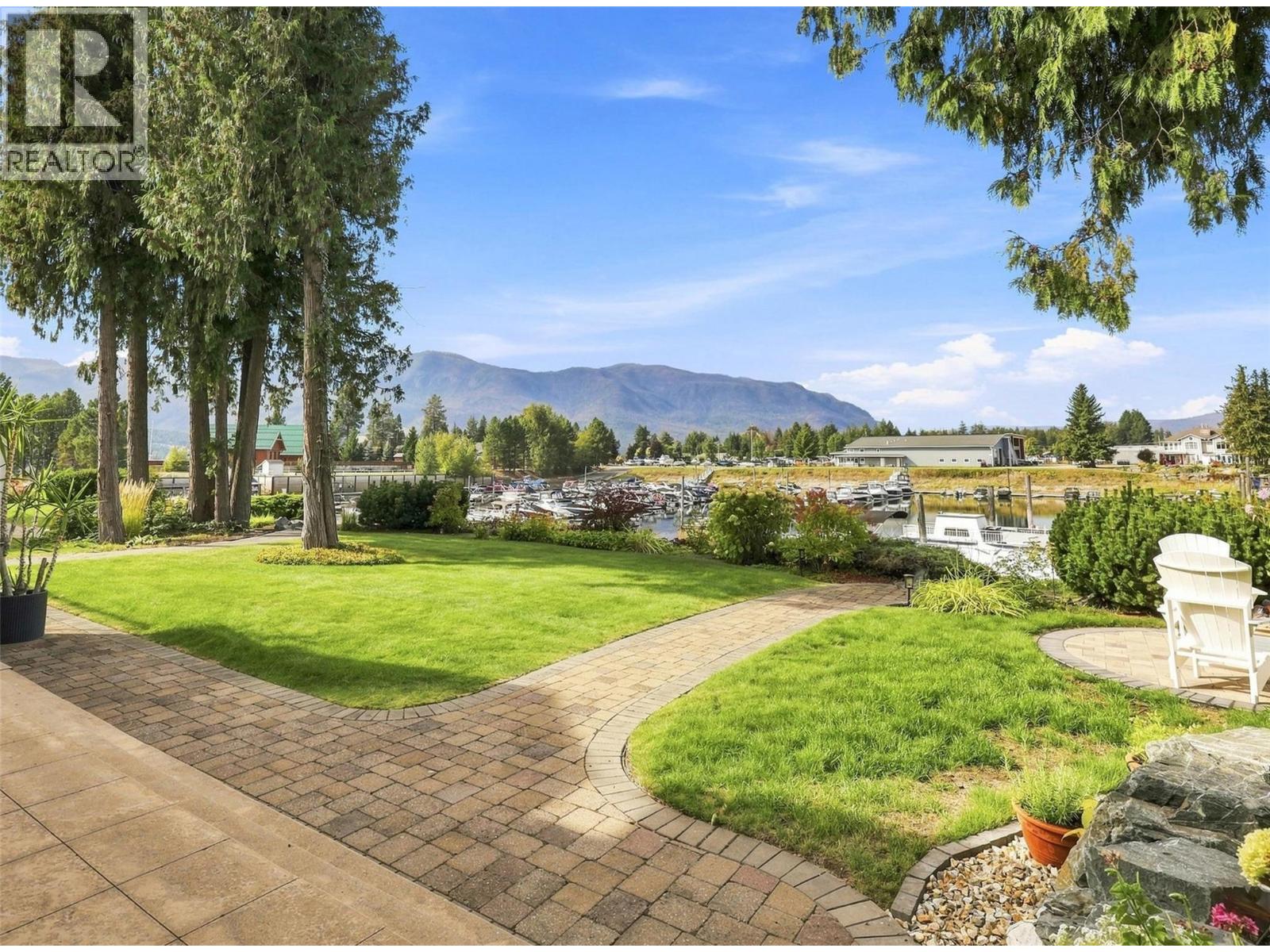 3950 Express Point Road Unit# 8, Scotch Creek