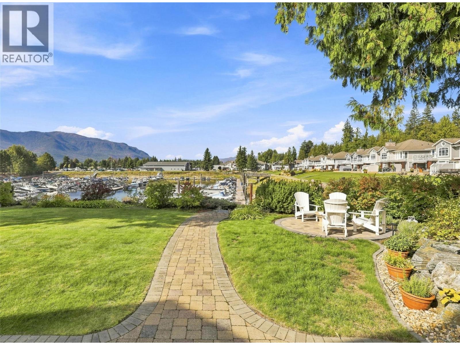 3950 Express Point Road Unit# 8, Scotch Creek