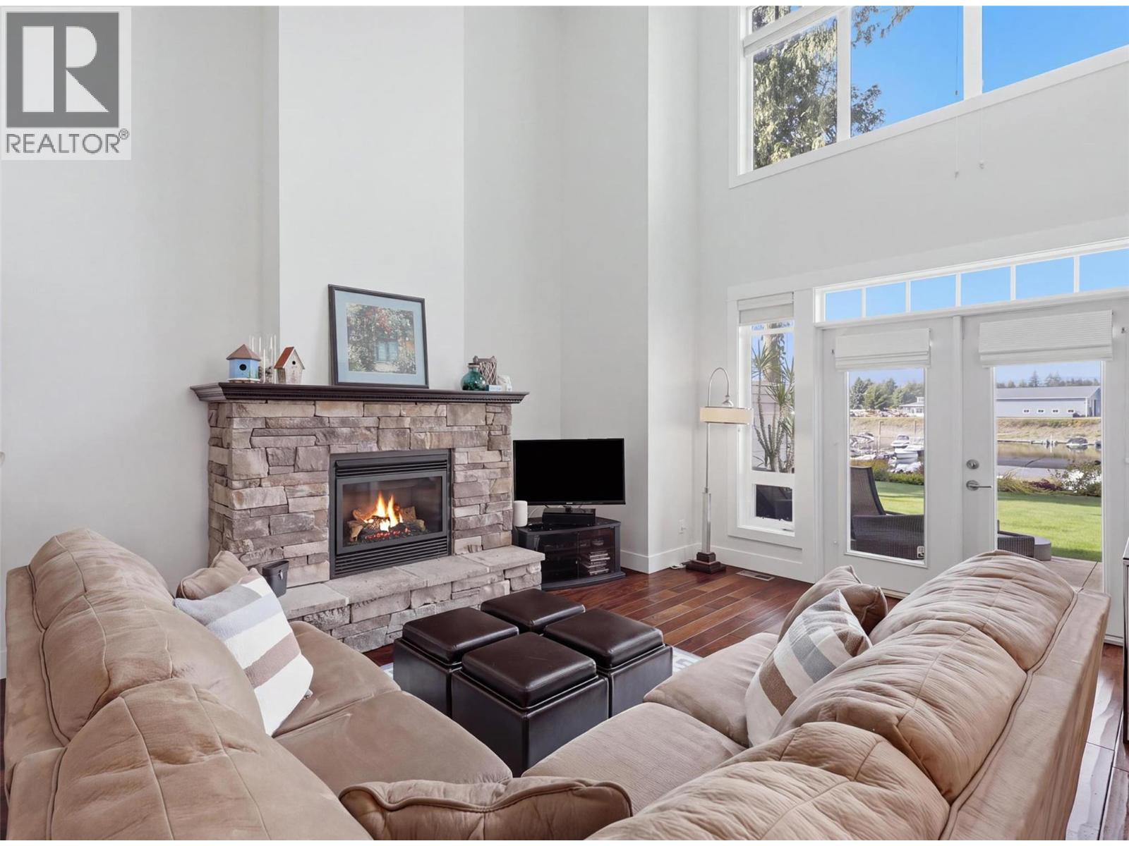 3950 Express Point Road Unit# 8, Scotch Creek