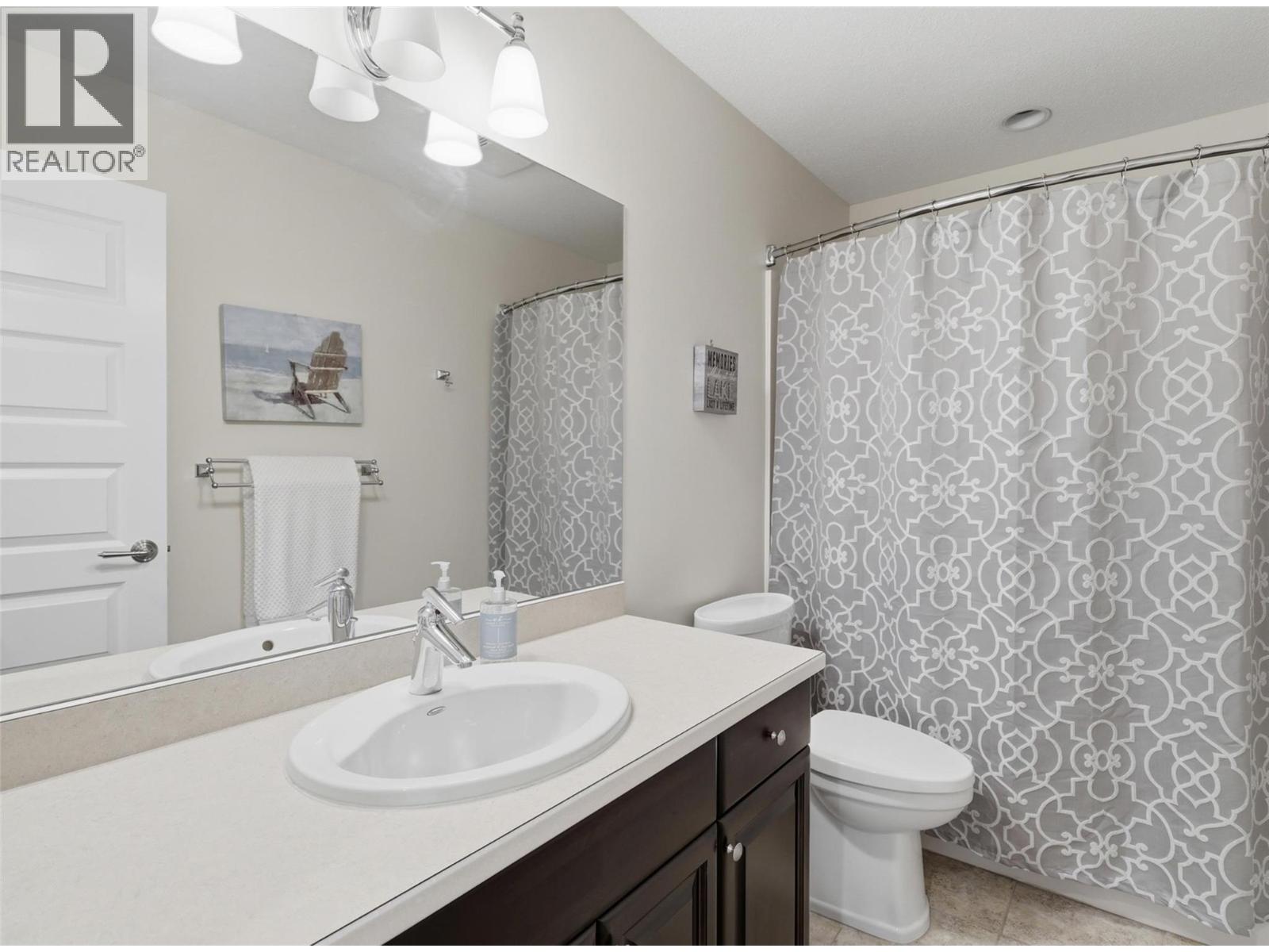 3950 Express Point Road Unit# 8, Scotch Creek