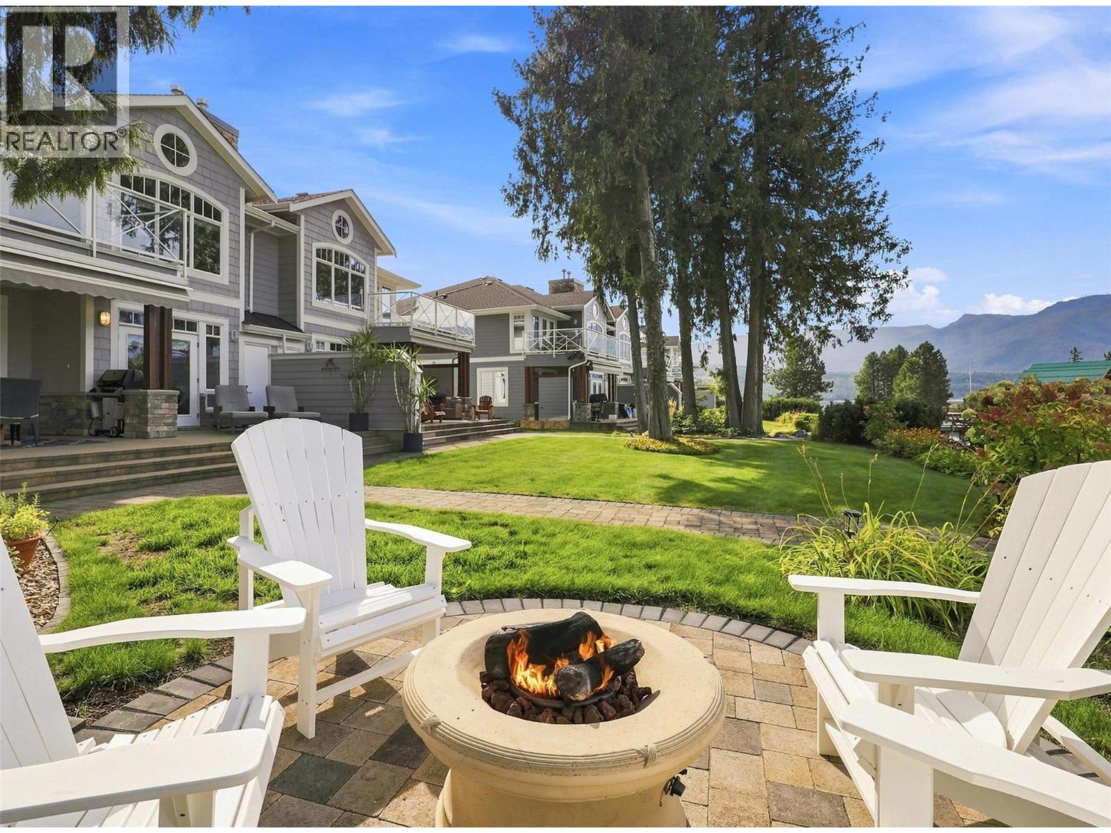 3950 Express Point Road Unit# 8, Scotch Creek