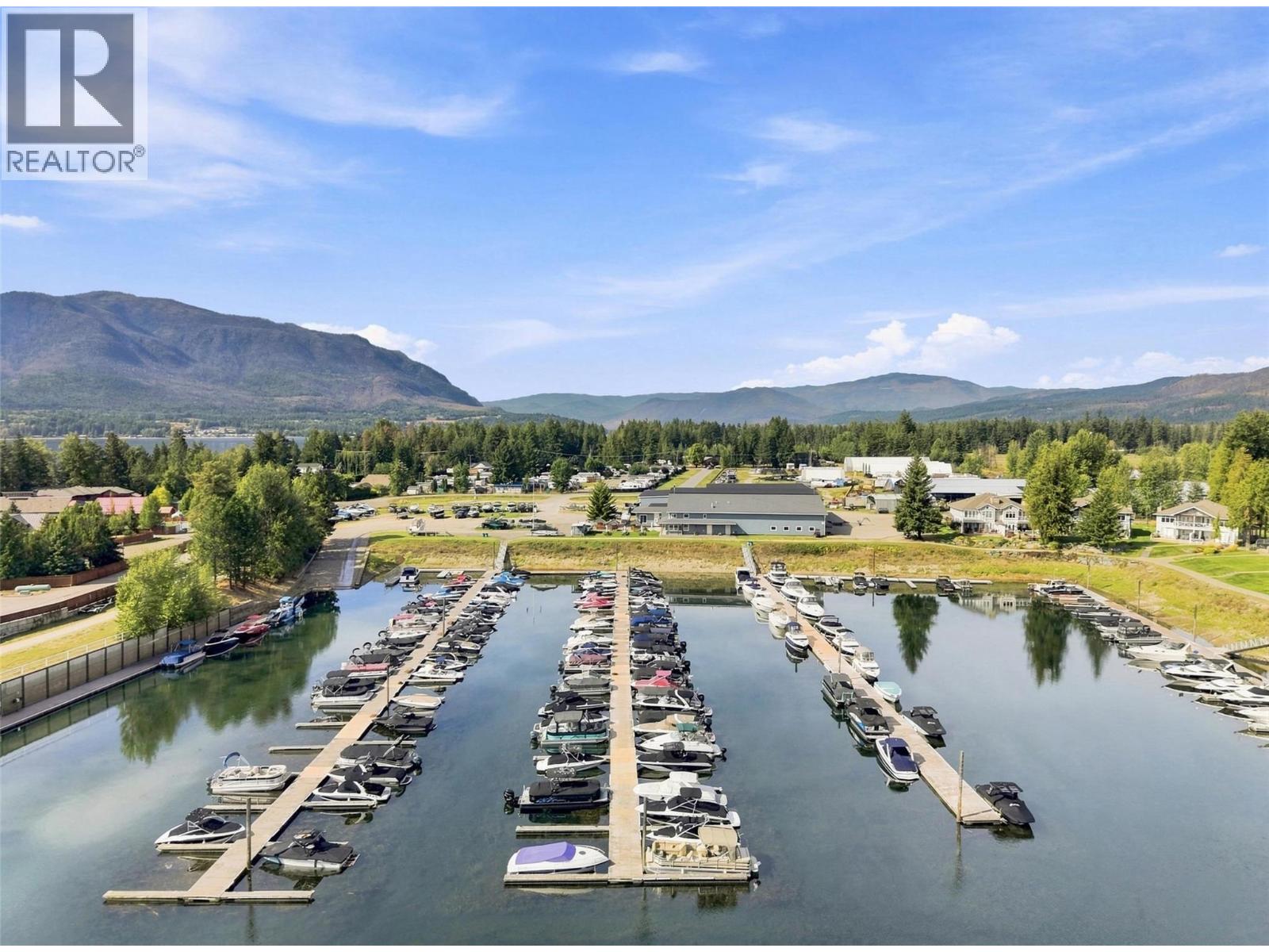 3950 Express Point Road Unit# 8, Scotch Creek