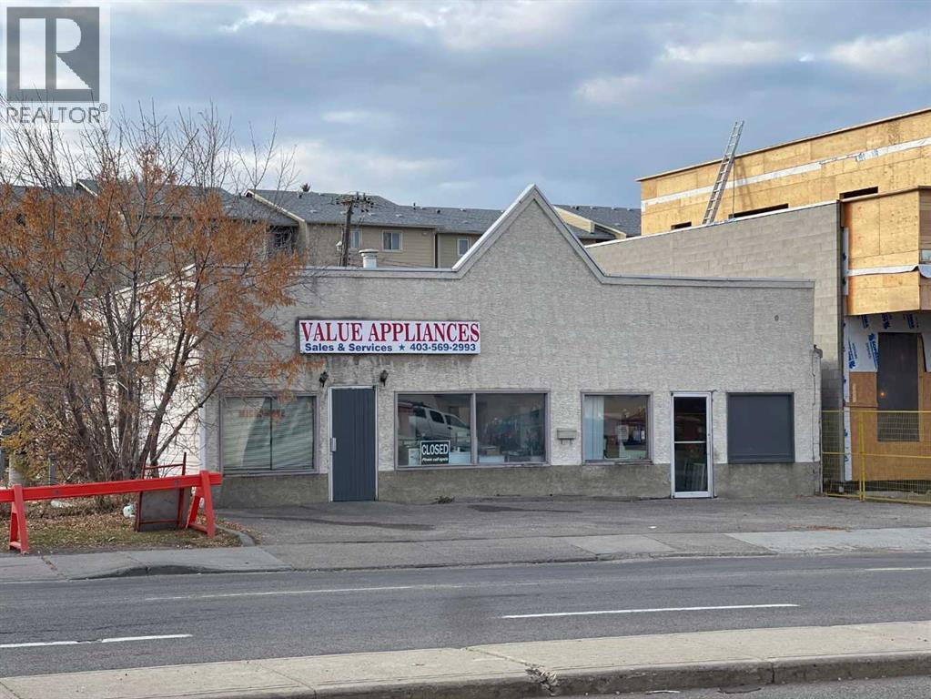 1721 36 Street SE, Calgary — photo 2