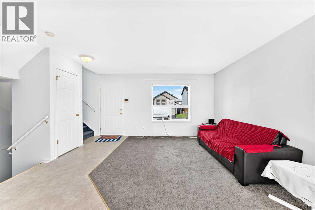 179 Saddlemead Green NE, Calgary — photo 2