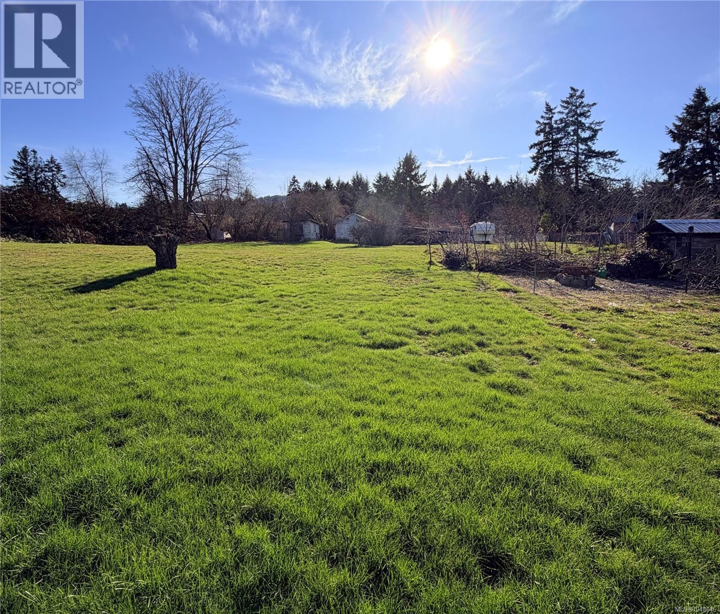 7261 Lantzville Rd - 1