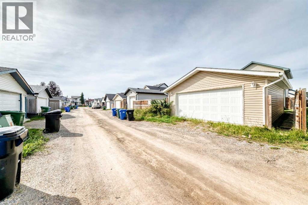 179 Saddlemead Green NE - Image 25