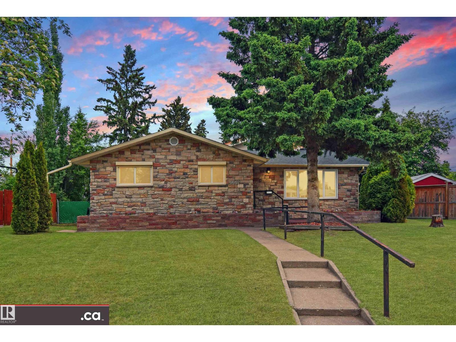 9657 68A ST NW - 2