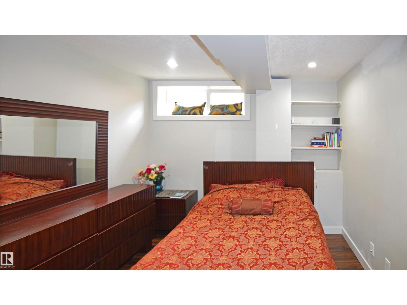 9657 68A ST NW - Image 20