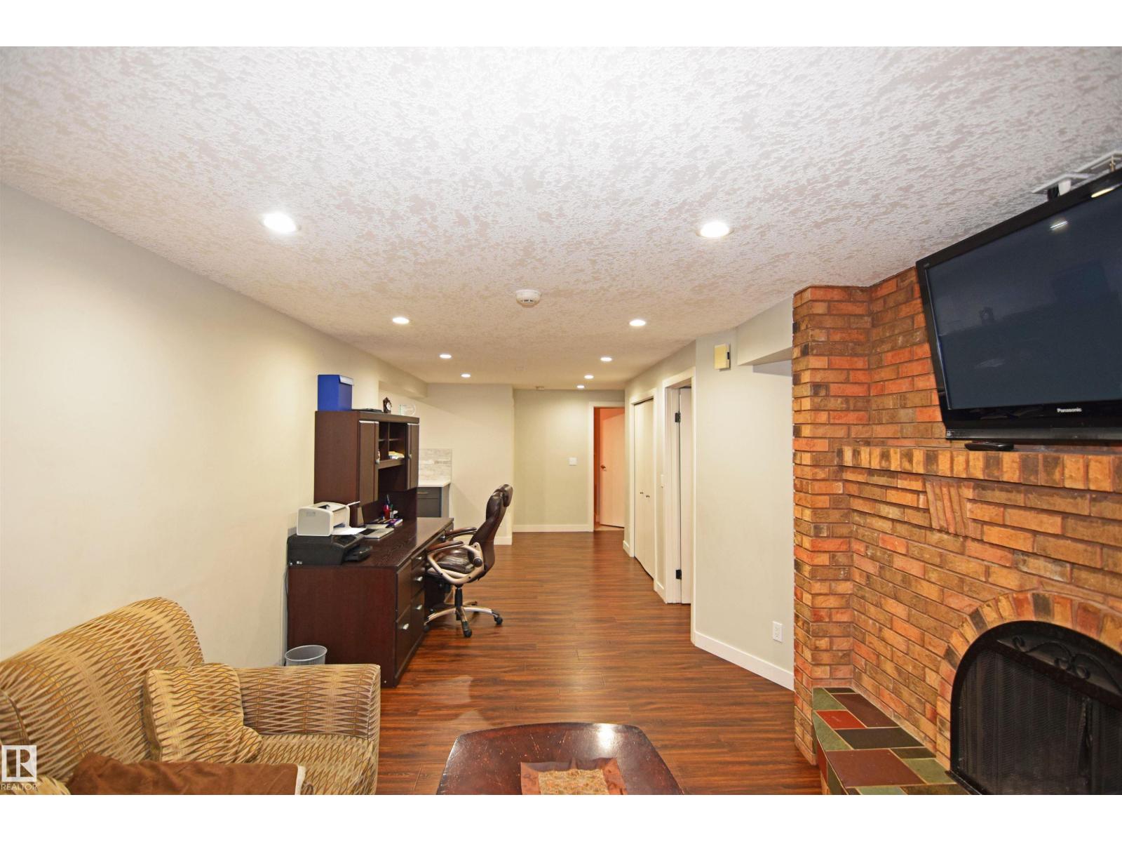 9657 68A ST NW - Image 25