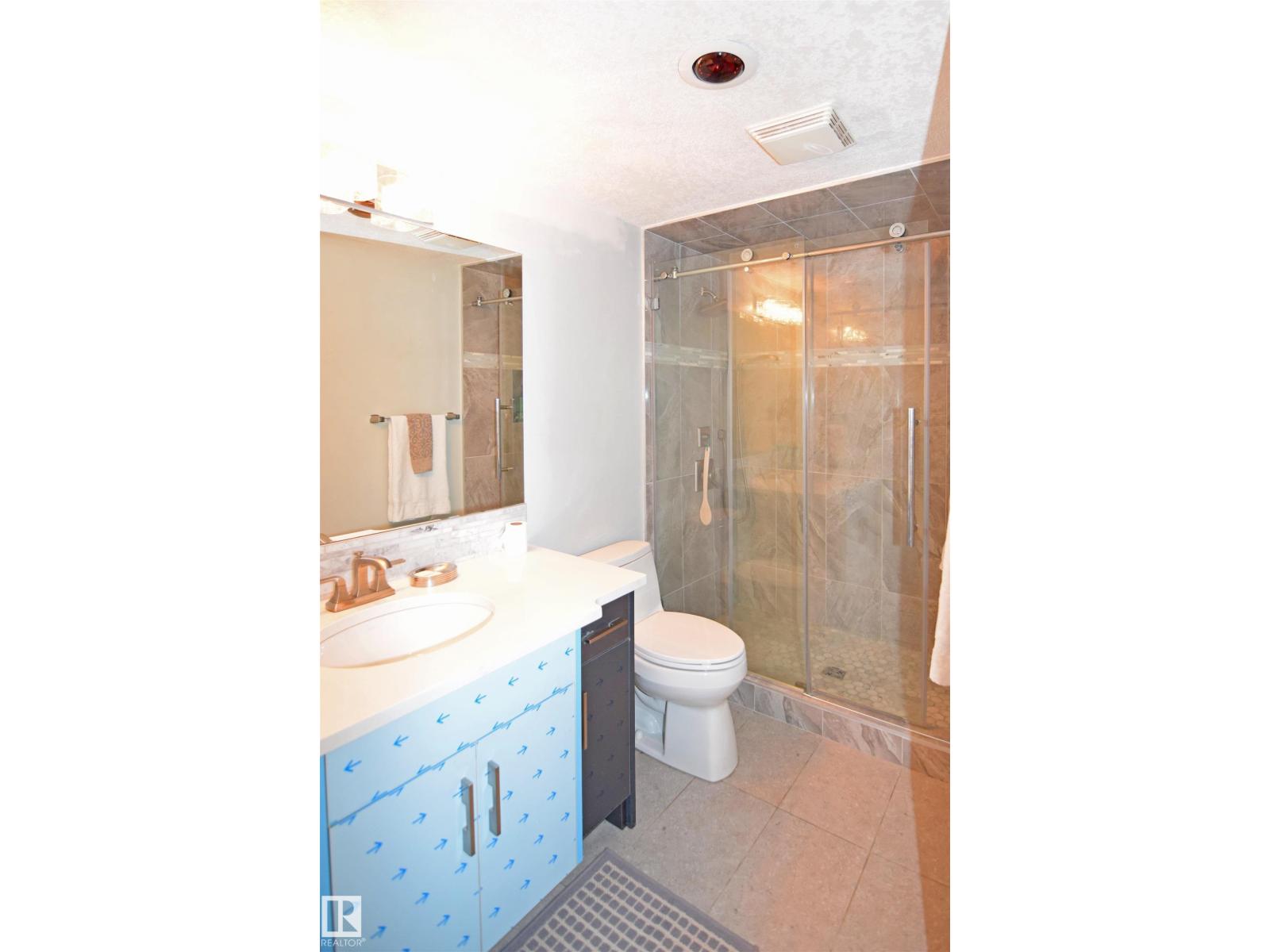 9657 68A ST NW - 26