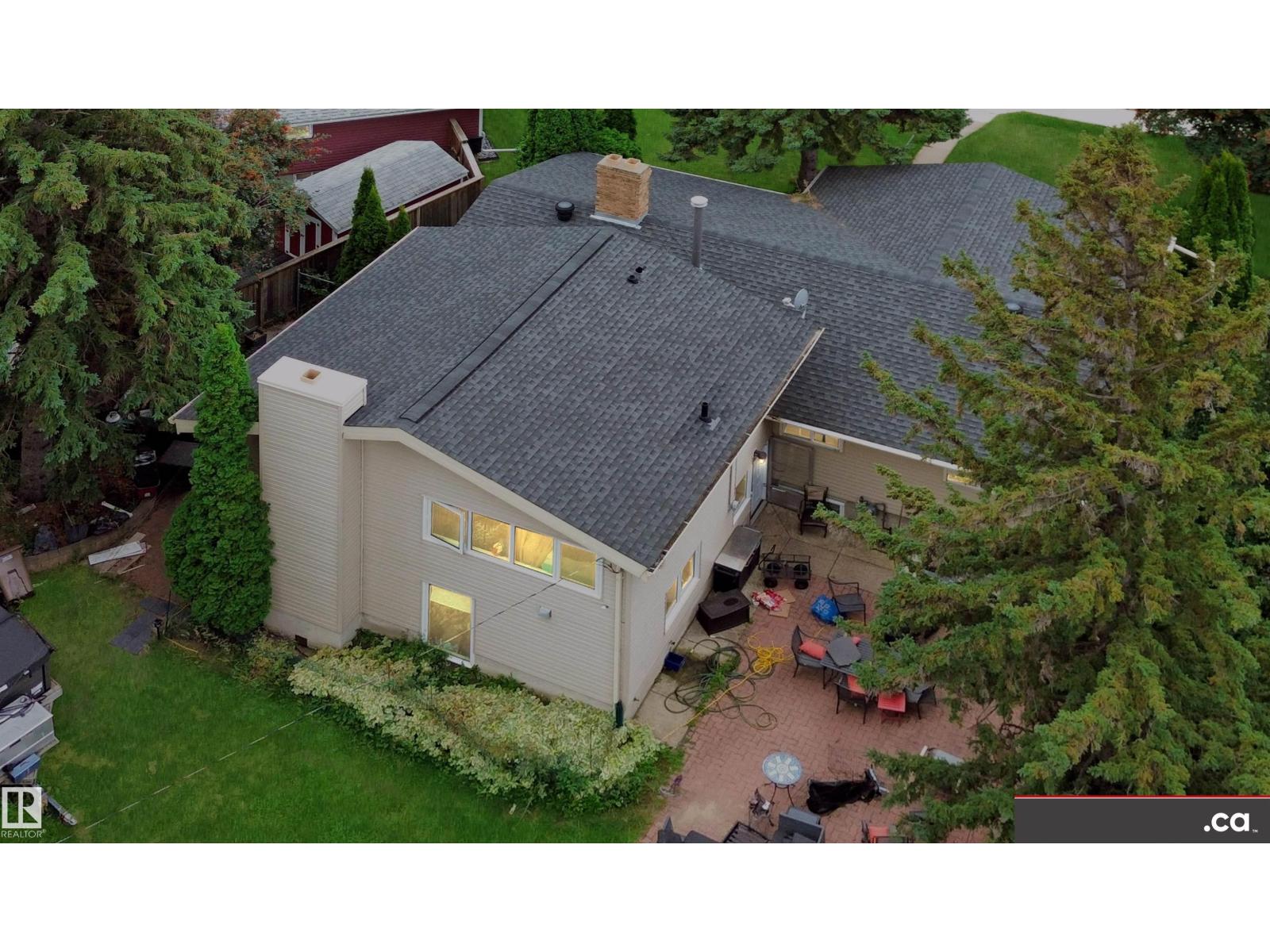 9657 68A ST NW - 35