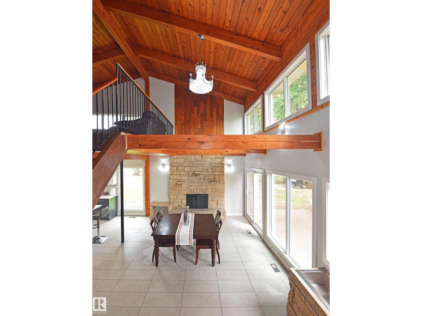9657 68A ST NW - 6