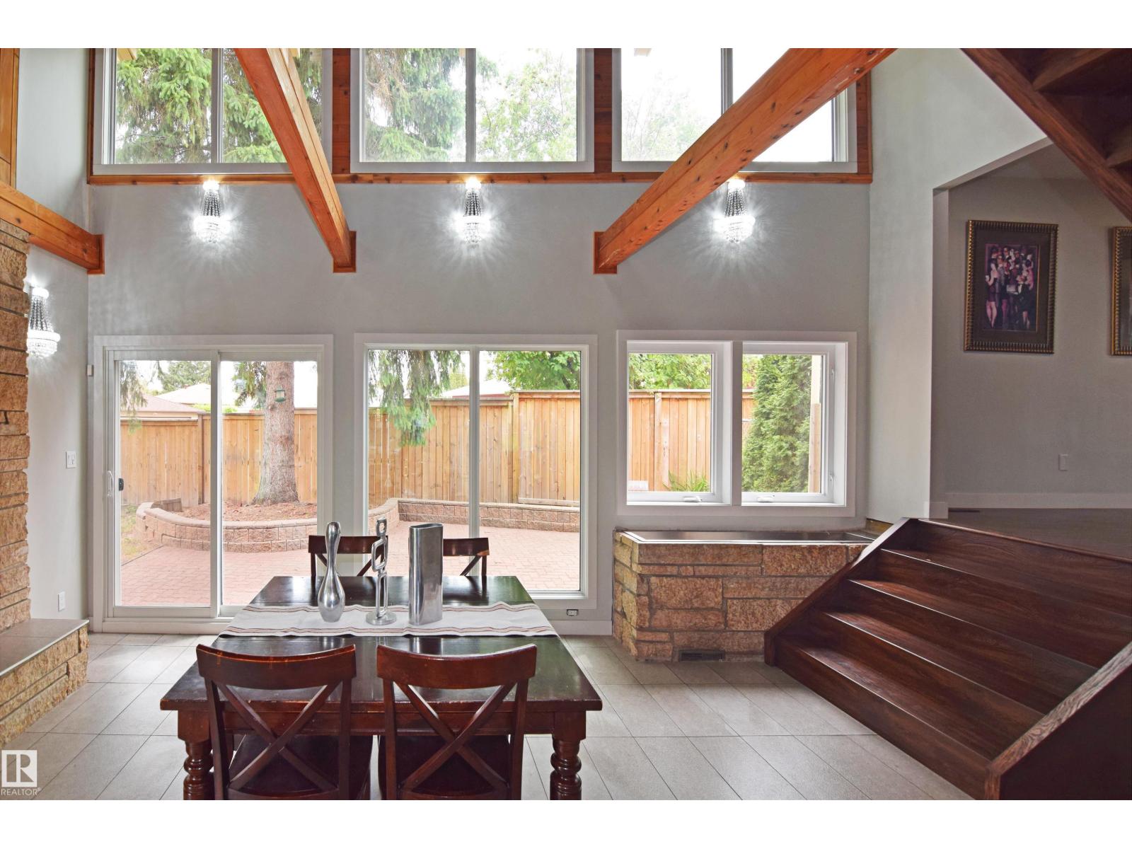 9657 68A ST NW - 7