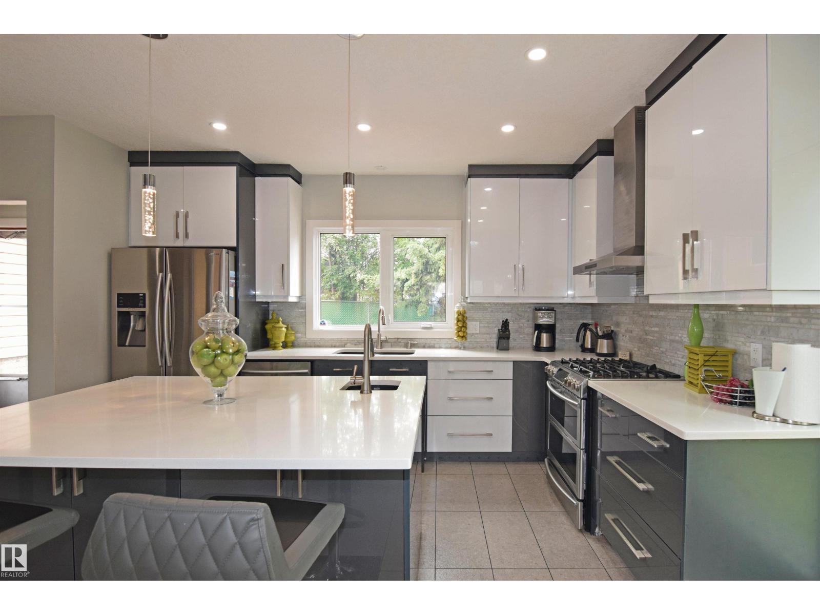 9657 68A ST NW - Image 8