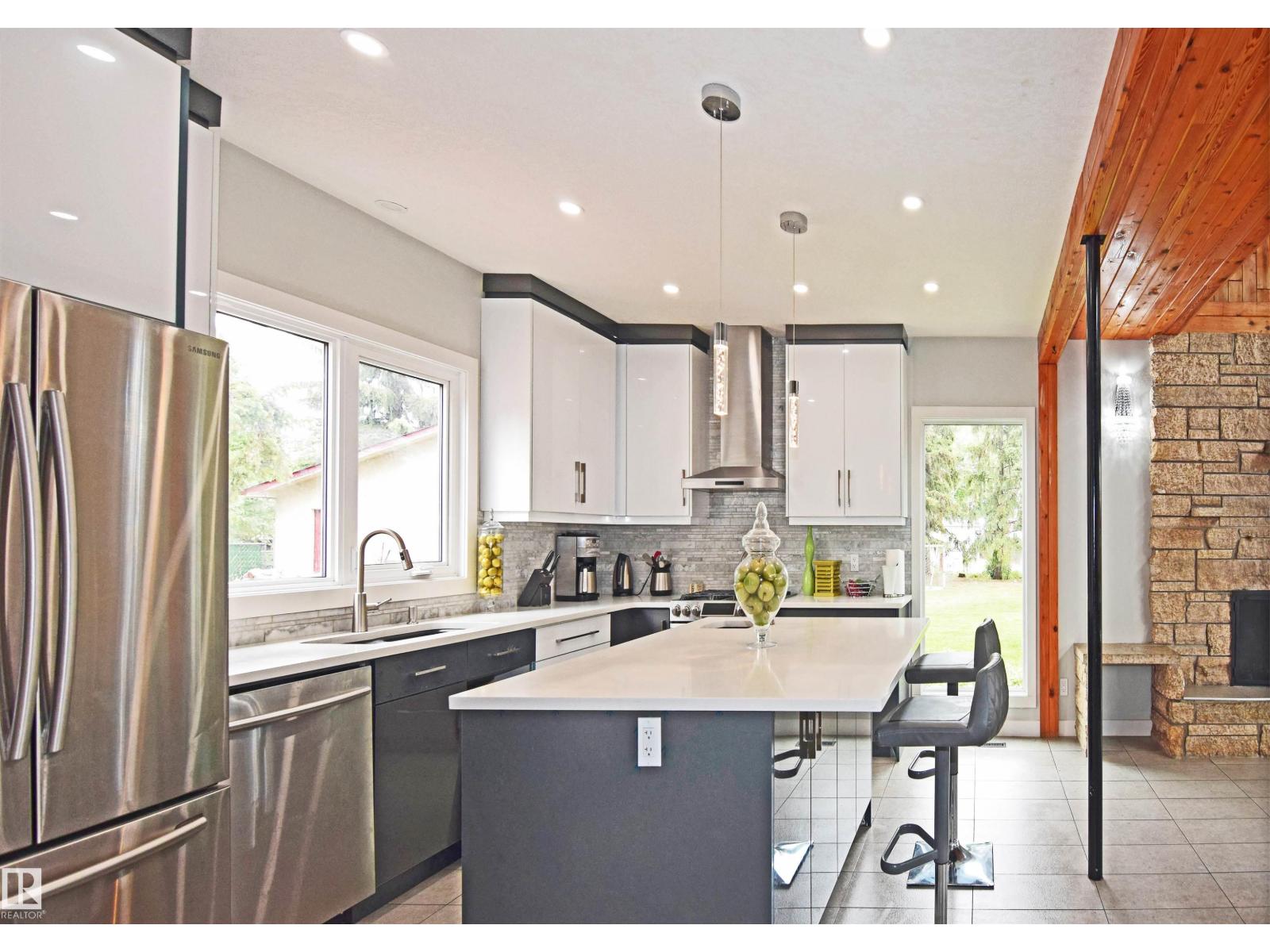 9657 68A ST NW - Image 9
