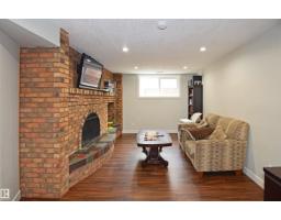 9657 68a St Nw, Edmonton, AB T6B1V3 Photo 24