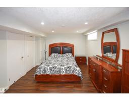 9657 68a St Nw, Edmonton, AB T6B1V3 Photo 27