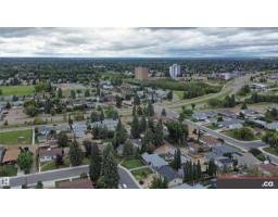9657 68a St Nw, Edmonton, AB T6B1V3 Photo 44