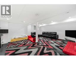 124 Castlebrook Road NE - photo 31