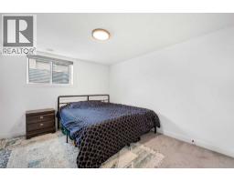 124 Castlebrook Road NE - photo 39