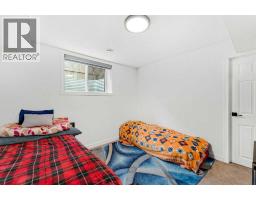 124 Castlebrook Road NE - photo 41