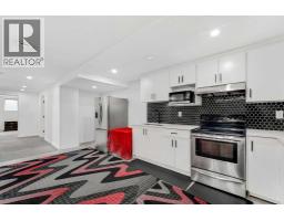 124 Castlebrook Road NE - photo 36