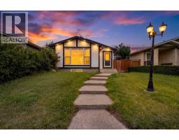124 Castlebrook Road NE - photo 1