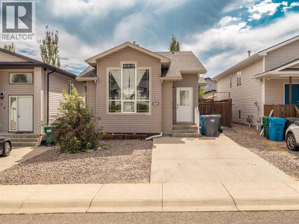 626 Blackfoot Terrace W, Lethbridge — photo 2