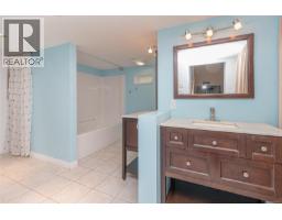 644 Fernhill Rd, Esquimalt, BC V9A4Y9 Photo 26