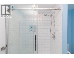 644 Fernhill Rd, Esquimalt, BC V9A4Y9 Photo 29