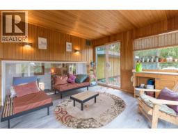 644 Fernhill Rd, Esquimalt, BC V9A4Y9 Photo 33
