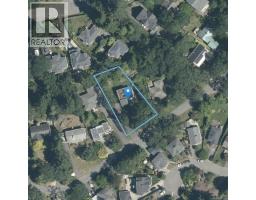 644 Fernhill Rd, Esquimalt, BC V9A4Y9 Photo 44