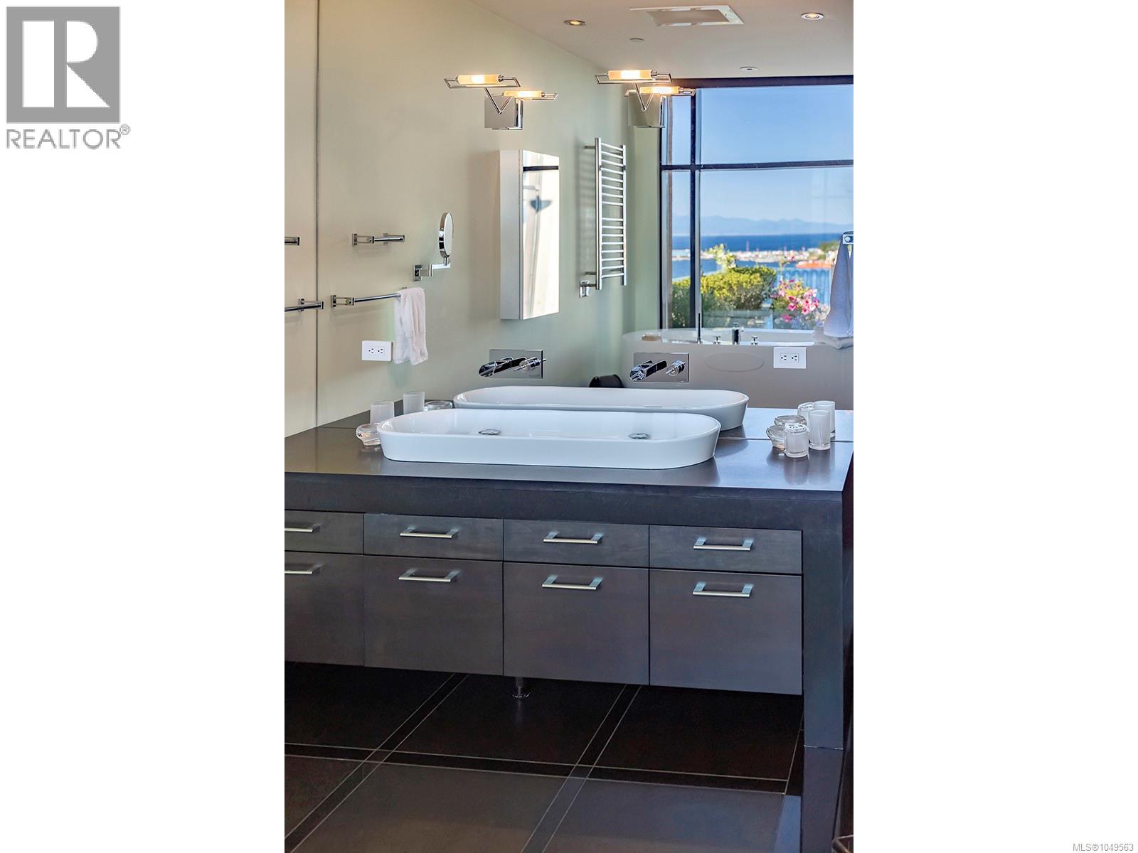 #910 845 Dunsmuir Rd - 48