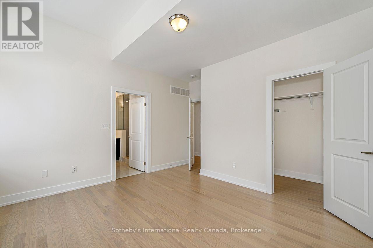 111 CLEMENT LANE - 28