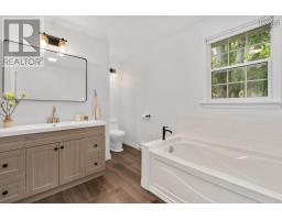 256 Park Street, Kentville, NS B4N1M8 Photo 32