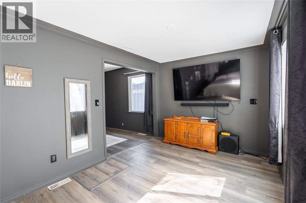 199 FANE STREET - 10